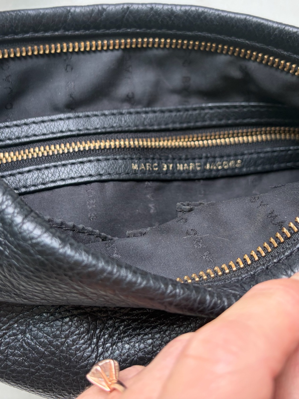 Marc By Marc Jacobs Black Pebbled Leather Too Hot to Handle Crossbody bag - Picture 5 of 6